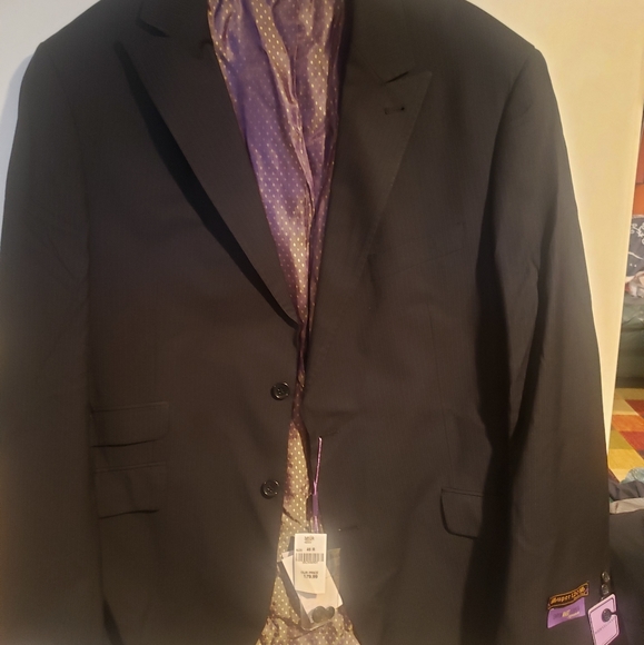Earvin " Magic" Johnson Signature 2 pc. SUIT - Picture 8 of 11